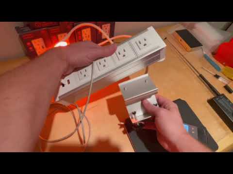 SafeCharge Desktop Power Dock Demo